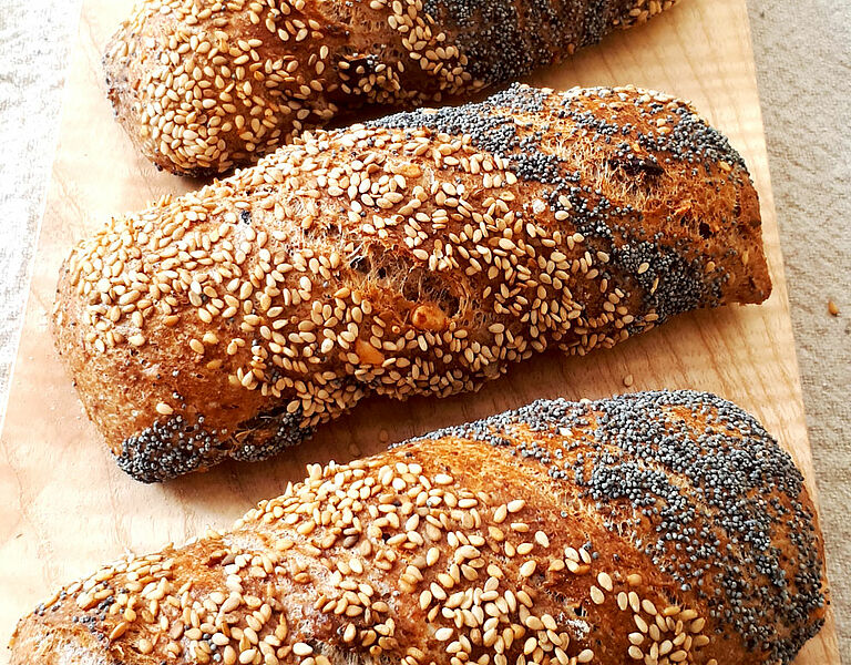 Drax Mühle - Zwirbel-Brötchen mit Vollkorn Drax Mühle - Zwirbel-Brötchen mit Vollkorn