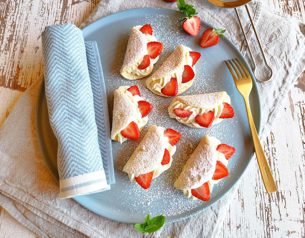 Dinkel Omelette mit Mascarpone und Erdbeeren
