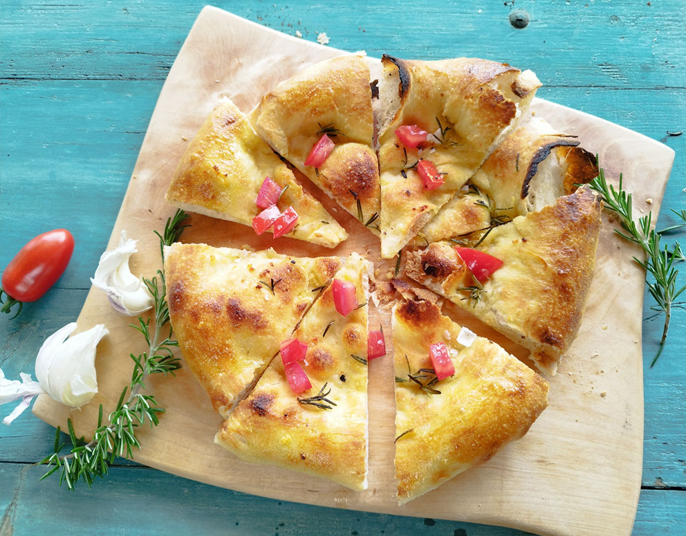 Pizzabrot mit Knoblauch und Rosmarin