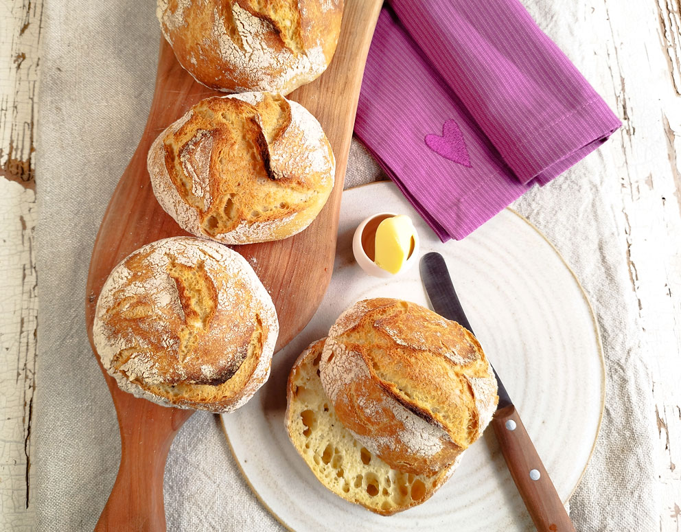 Knusprige Sonntagsweckerl